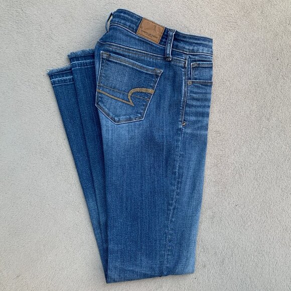 American Eagle Outfitters Super Stretch Low Rise Skinny Kick Jeans Sz0 - Picture 3 of 15